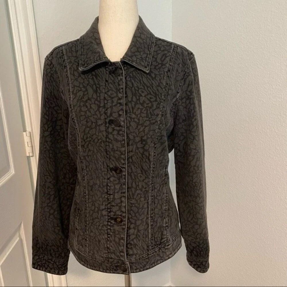 CHICO's Black Denim Animal Floral Print Vintage Jean Jacket Size M
